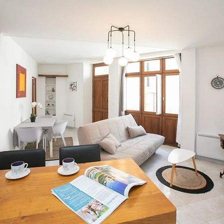 Appartement T2 Hyper Centre A Perigueux 1 Chambre Lou Chabrol Exterior photo