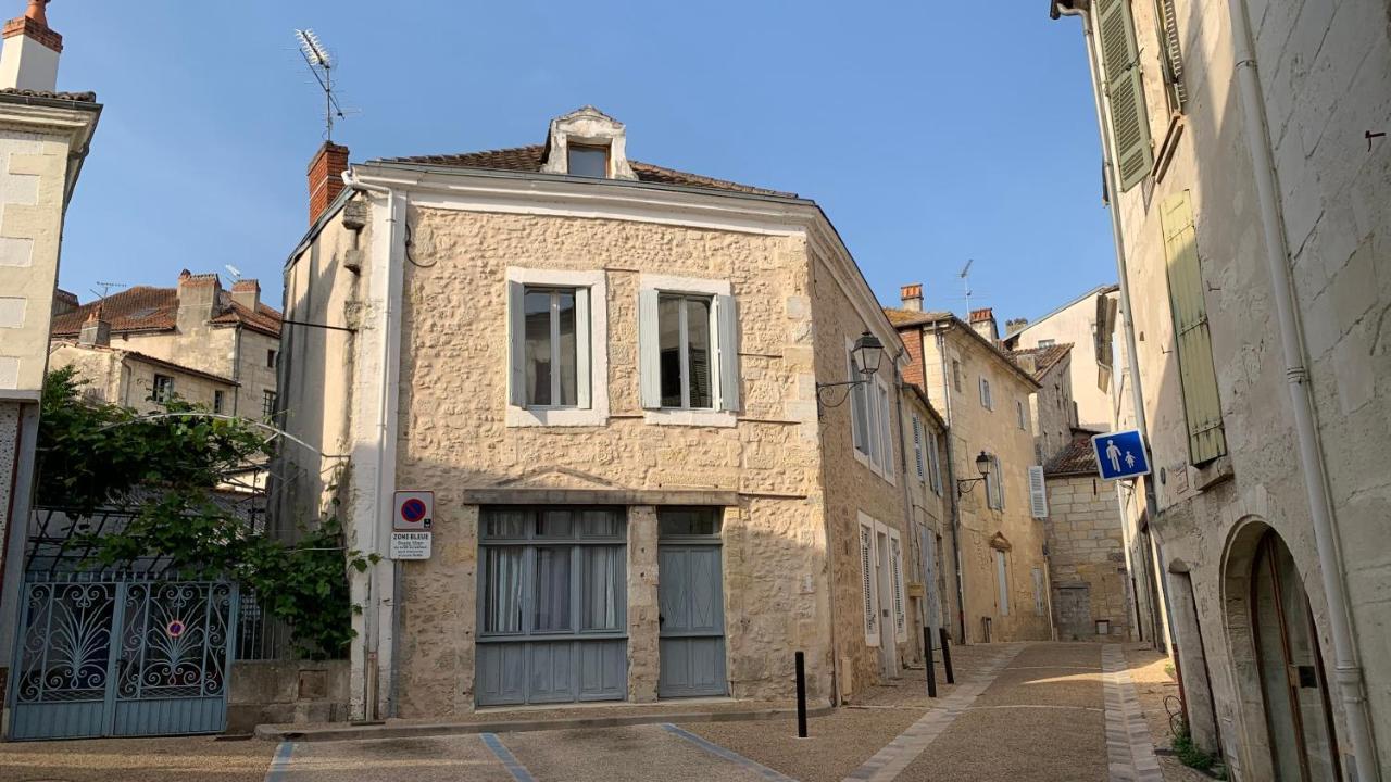 Appartement T2 Hyper Centre A Perigueux 1 Chambre Lou Chabrol Exterior photo